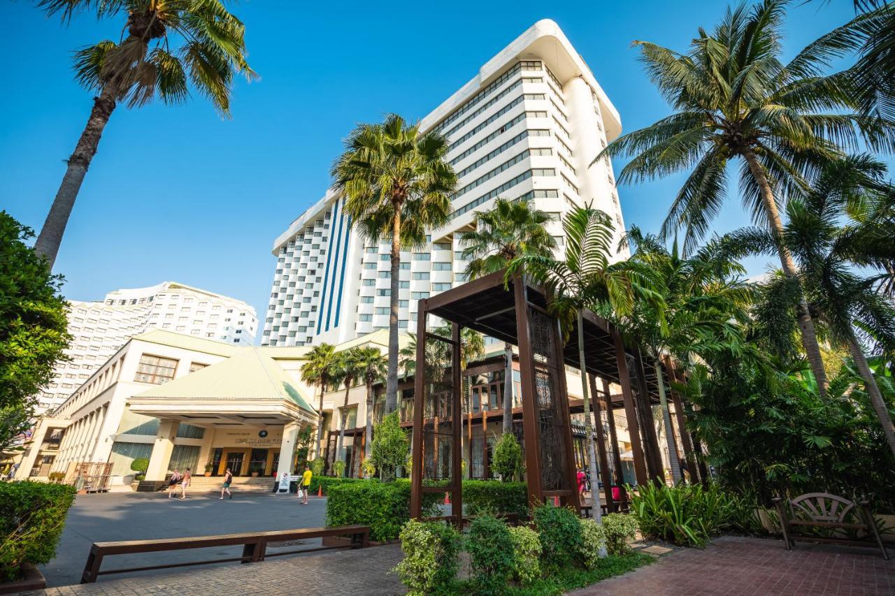 Jomtien Palm Beach Hotel And Resort - Sha Extra Plus Pattaya Exterior photo